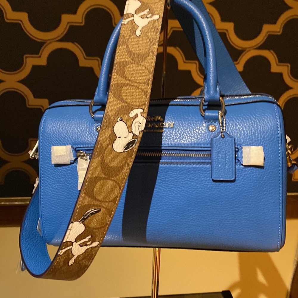 Coach: Snoopy Collection w/reversible strap